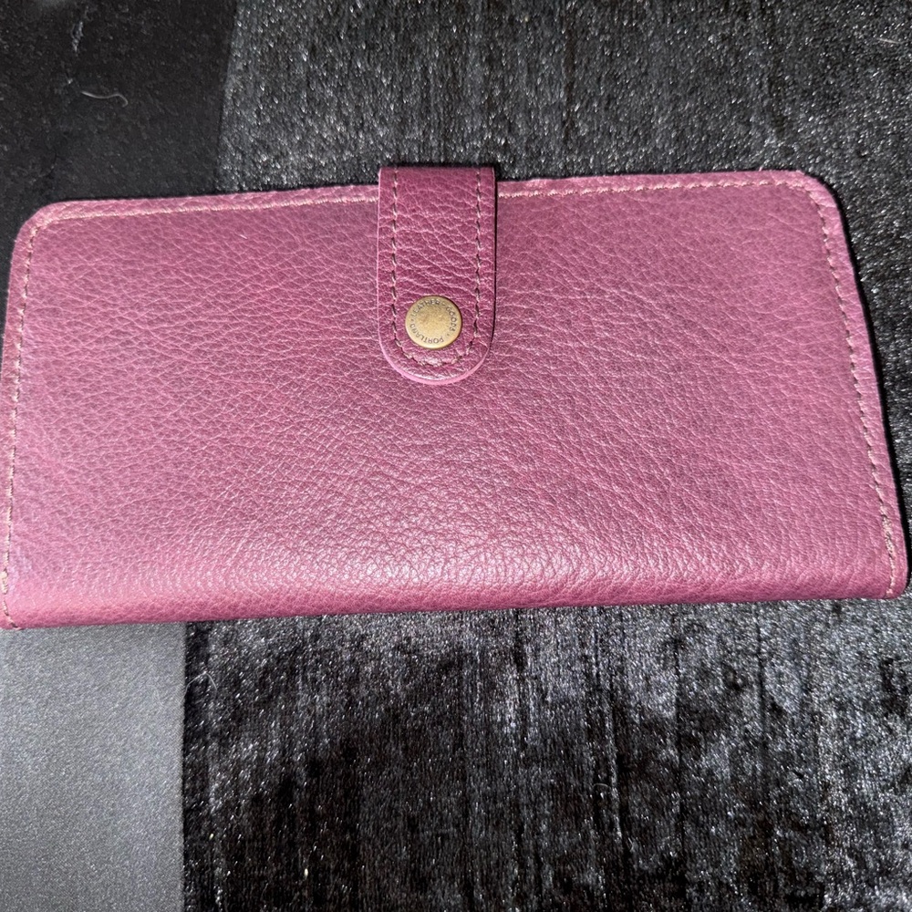 Plum women’s Bifold Wallet